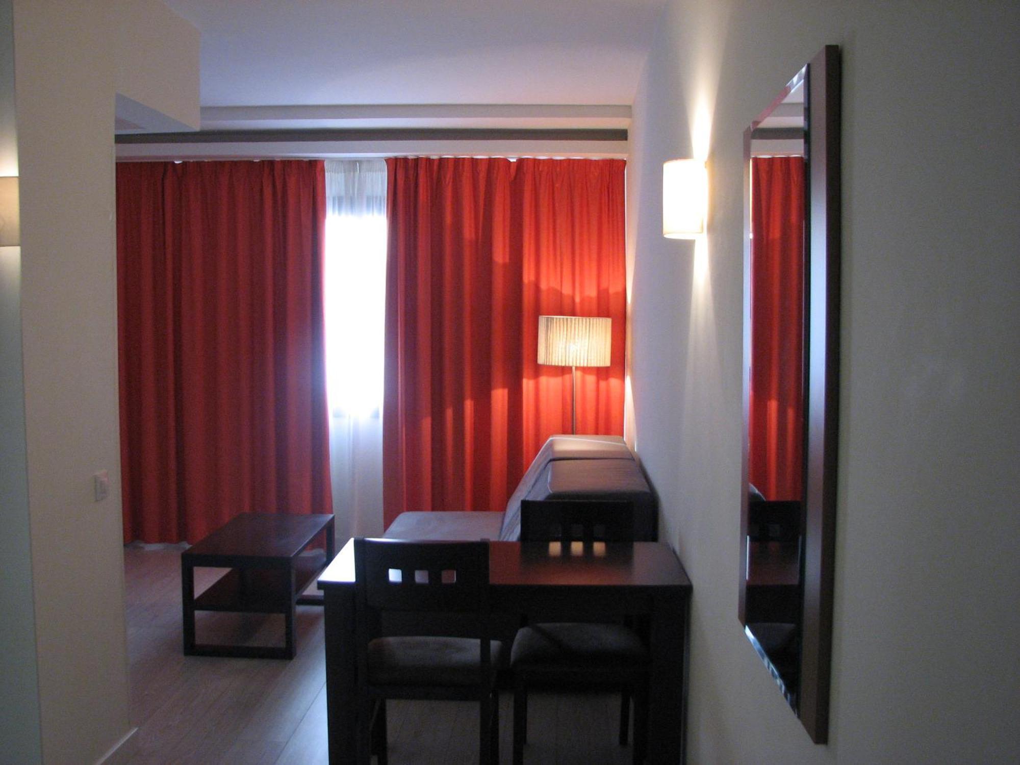 Apartamentos Recoletos Madrid Pokoj fotografie