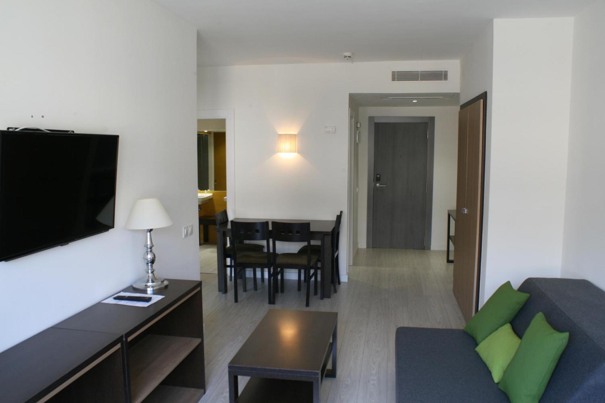 Apartamentos Recoletos Madrid Pokoj fotografie